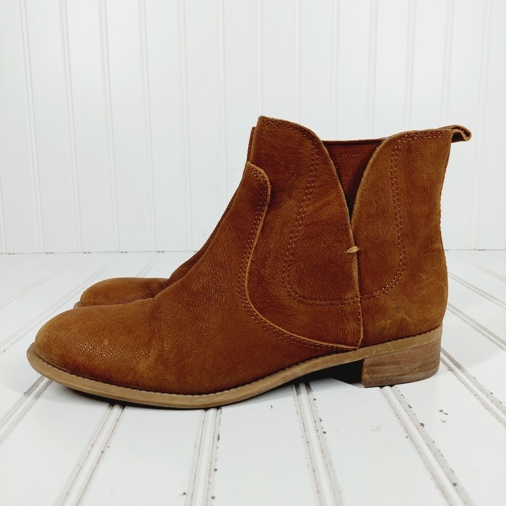 Nine West Jupiter Brown Leather Block Heel Ankle Boot A243